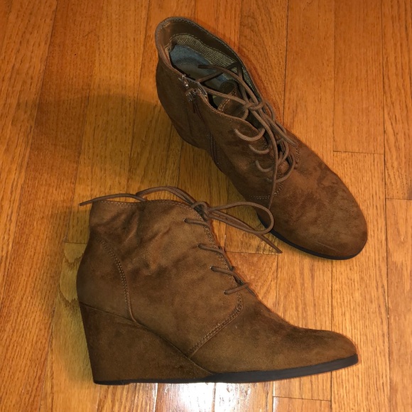 America Wedge Booties 11 Brown - Picture 1 of 8